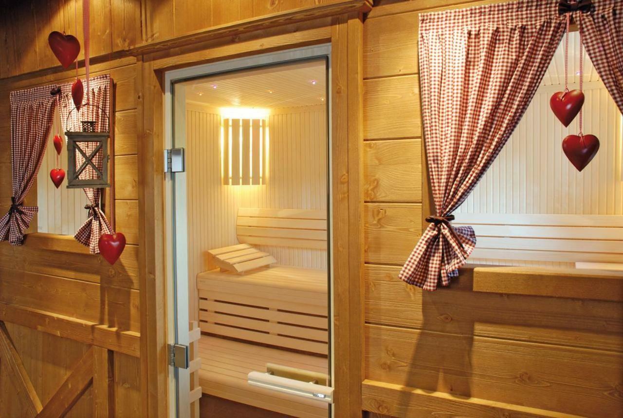Landhotel Christopherhof Grafenwiesen Dış mekan fotoğraf